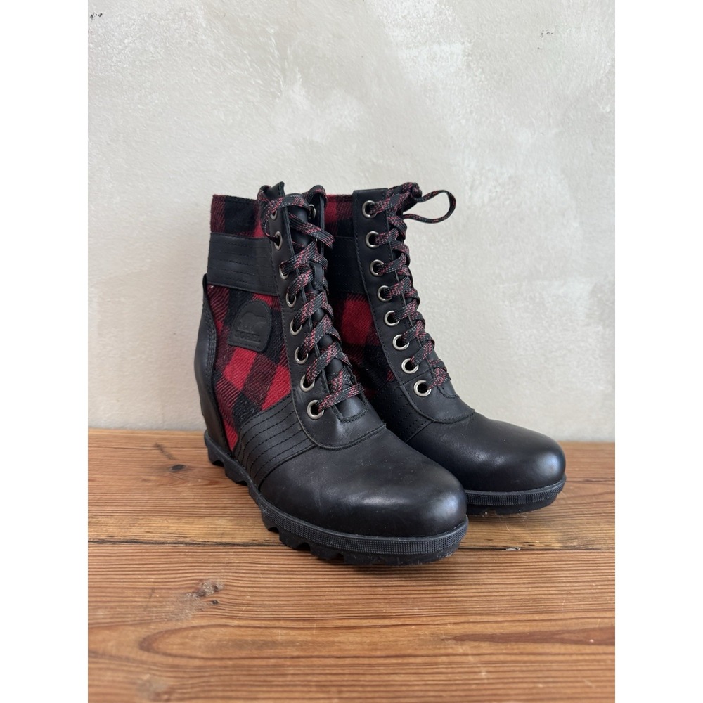 Sorel Women's Lexie Wedge Boots Size 9 Black Red Buffalo Plaid Lace Up